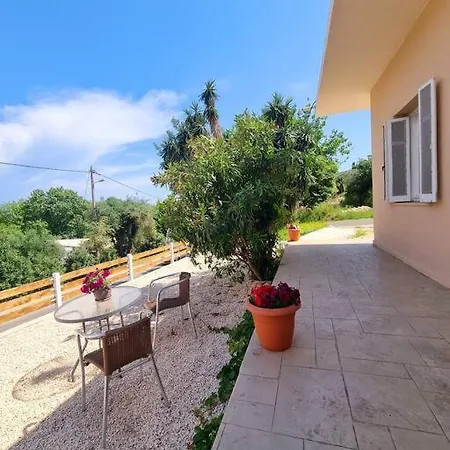 Sophia's Corner Apt. * Dassia (Corfu)